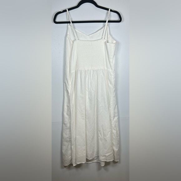 Old Navy White Eyelet Sun Dress w/ Elastic Back Panel. Size Large. - Picture 2 of 6